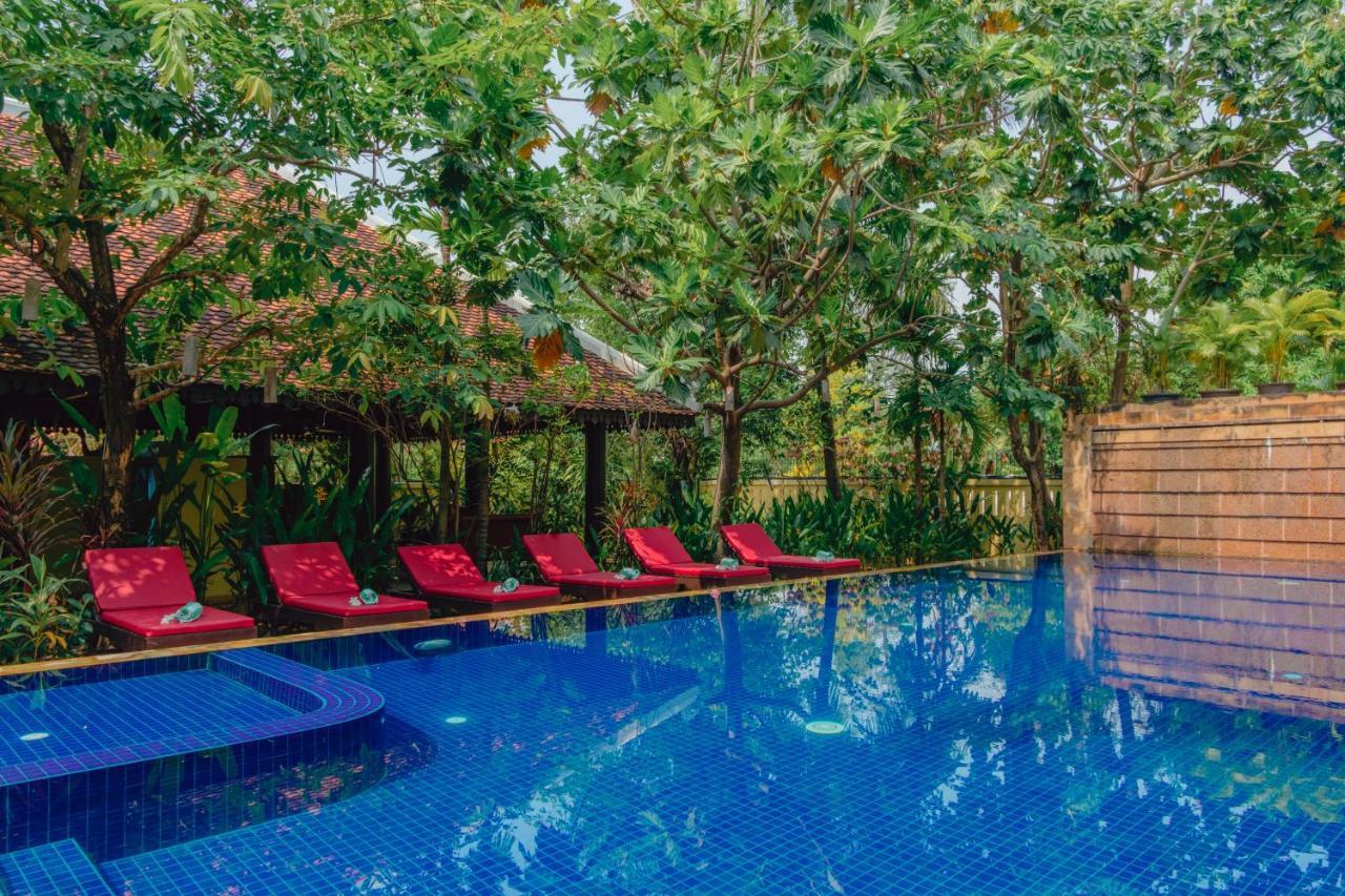 กร็องด์ เอลิเซ ลา เรซิดองซ์ Hotel เสียมราฐ ภายนอก รูปภาพ