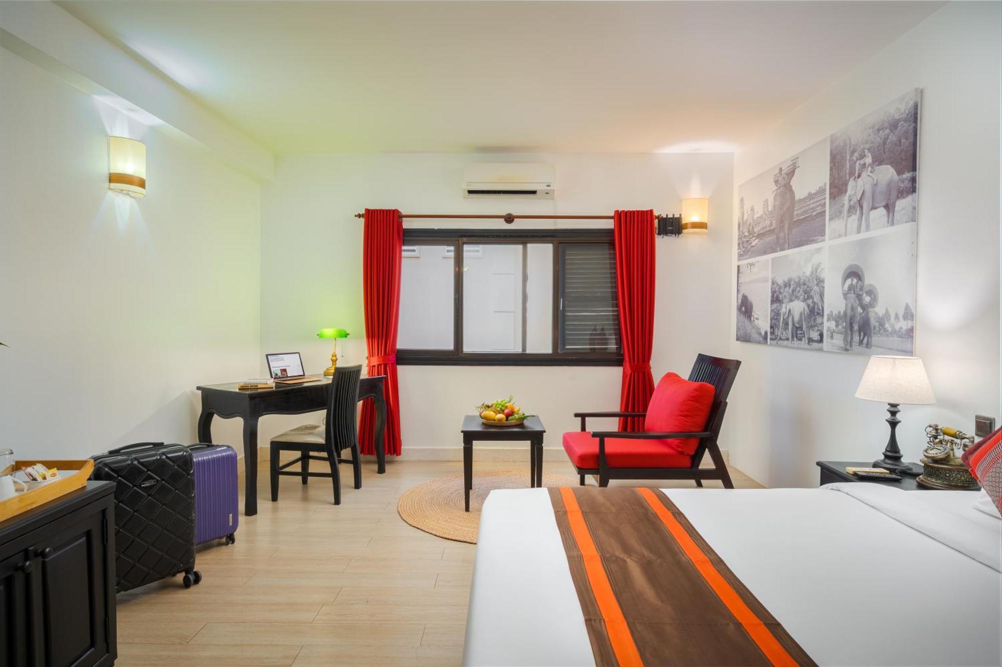 กร็องด์ เอลิเซ ลา เรซิดองซ์ Hotel เสียมราฐ ภายนอก รูปภาพ