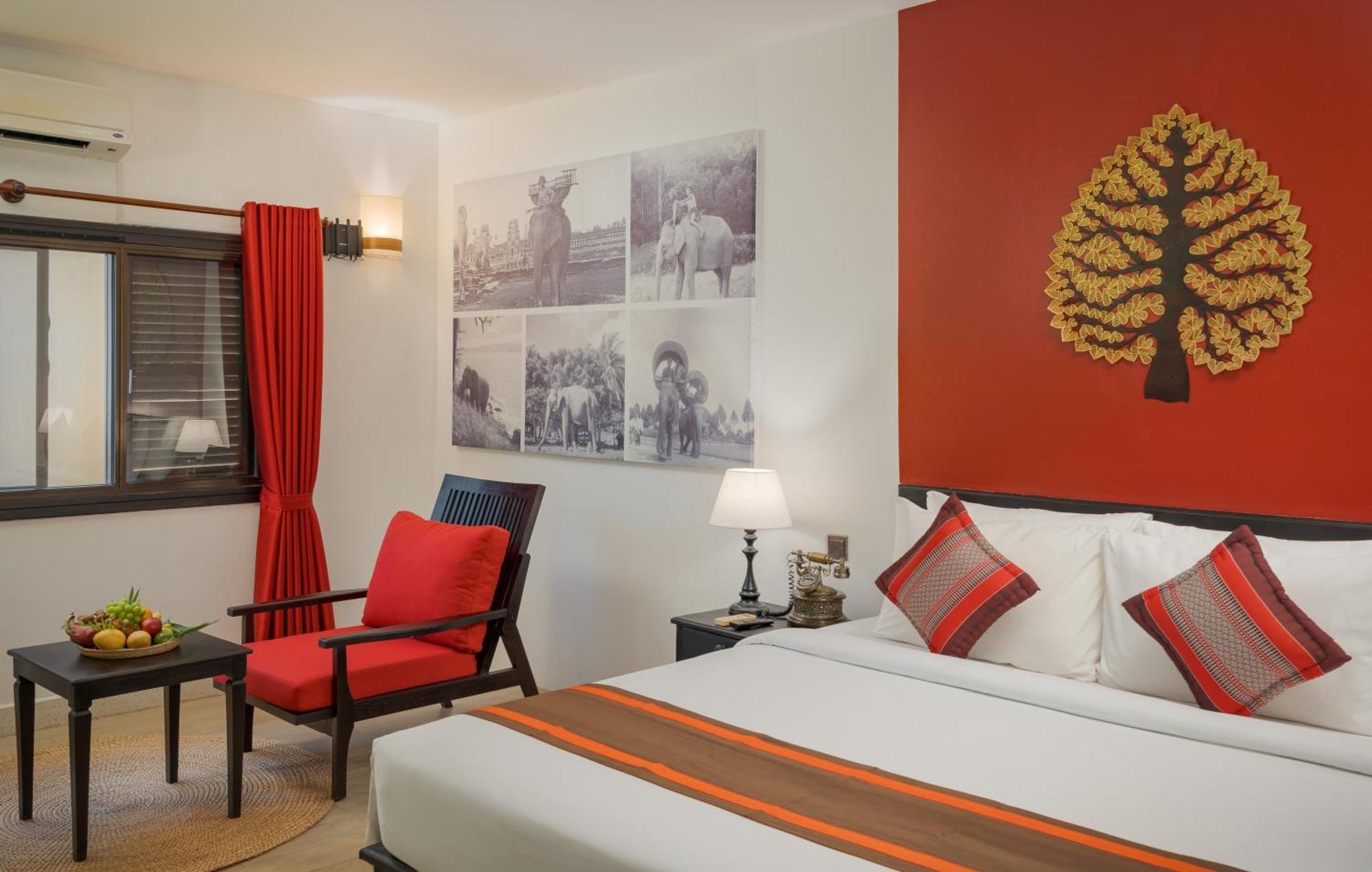 กร็องด์ เอลิเซ ลา เรซิดองซ์ Hotel เสียมราฐ ภายนอก รูปภาพ